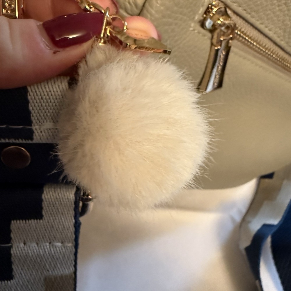 Pom Pom London Original Leather Crossbody Bag Purse Charm Light Gray NWOT - Picture 9 of 16